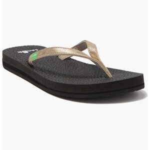 Sanuk women’s yoga spree 4 metallic flip flops